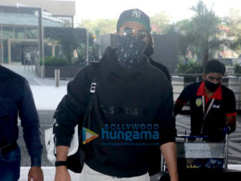 Photos: Ranbir Kapoor and Anupriya Goenka and others snapped at the airport