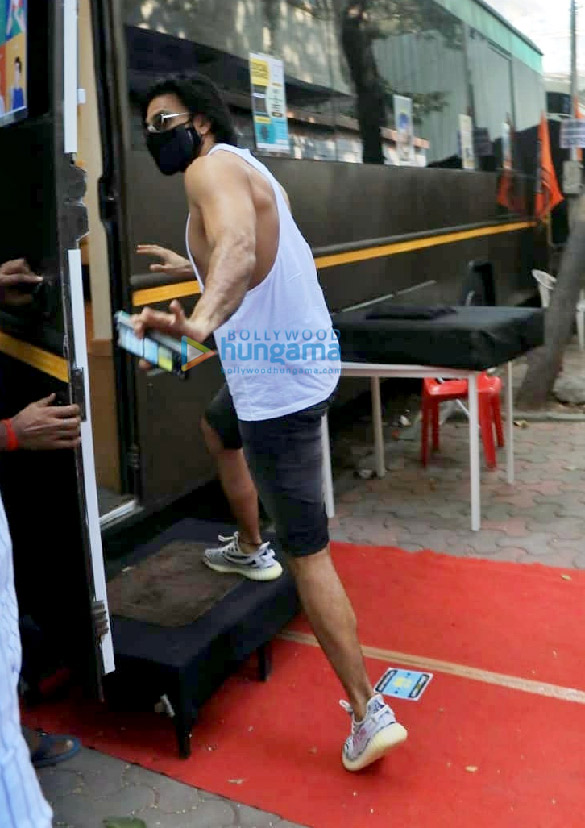 photos ranveer singh snapped in mumbai 3