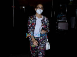 Photos: Sara Ali Khan, Pooja Hegde, Anupriya Goenka and others snapped at the airport