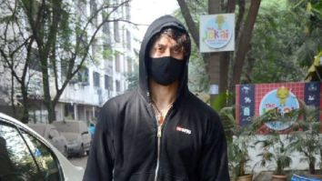 Photos: Tiger Shroff snapped at Avidesh Studio in Juhu