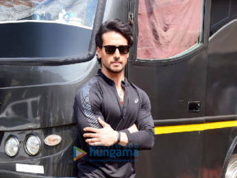 Photos: Tiger Shroff snapped at the suburban studio