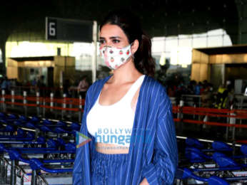 Photos: Tusshar Kapoor, Pooja Hegde and Karishma Tanna snapped at the airport