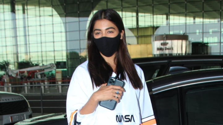 Pooja Hegde spotted at Airport