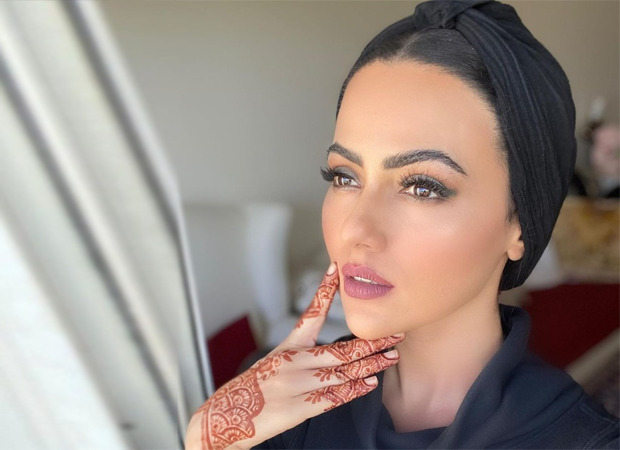 Sana Khan changes her name on social media after her marriage to Mufti Anas