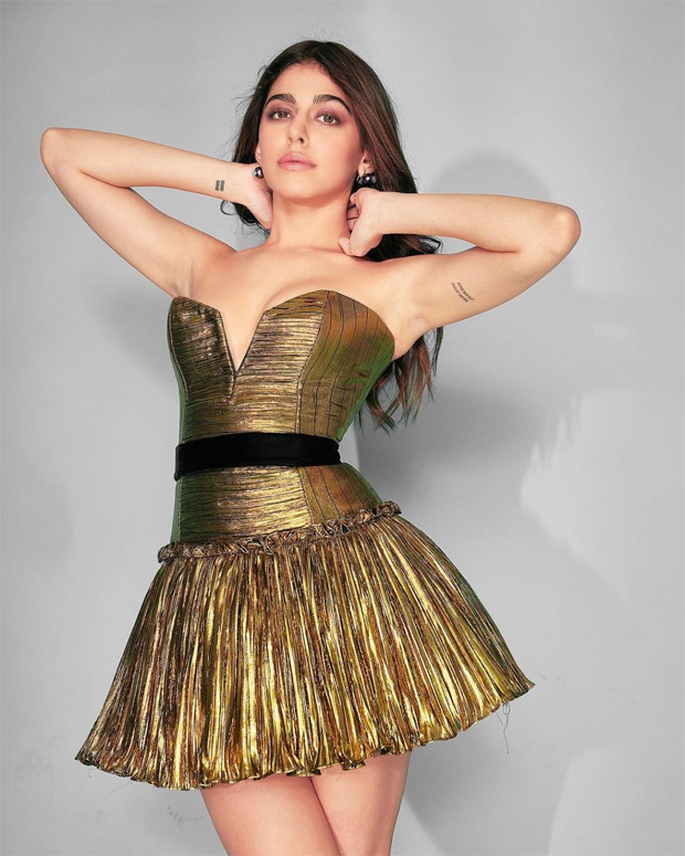 Alaya F’s glittery gold avatar is the perfect outfit for New Year’s Eve!