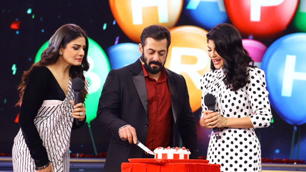 Bigg Boss 14 Raveena Tandon and Jacqueline Fernandez join in Salman Khan’s birthday celebration Bigg Boss 14 Raveena Tandon and Jacqueline Fernandez join in Salman Khan’s birthday celebration