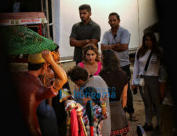 On the sets of the movie Coolie No.1