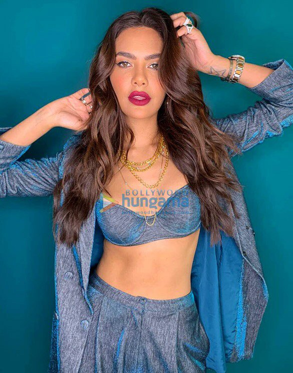 esha gupta 1 7