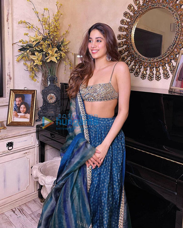 janhvi kapoor 1 8