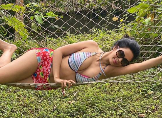 PICTURES: Mallika Sherawat celebrates the holiday season in Kerala