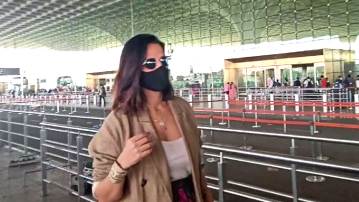 Neha Dhupia spotted at the Airport