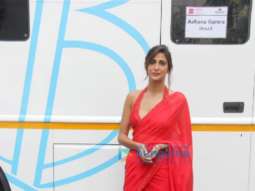 Photos: Aahana Kumra snapped on location for shooting, Bandra