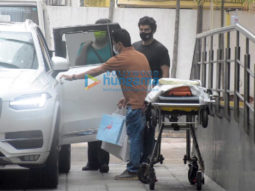 Photos: Anshula Kapoor and Arjun Kapoor leave from Hinduja Hospital