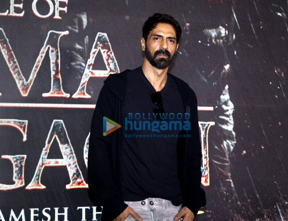 photos arjun rampal sunny leone and others spotted at the poster launch of his film the battle of bhima koregaon 4