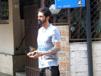 Photos: Arjun Rampal snapped at dubbing studio in Bandra