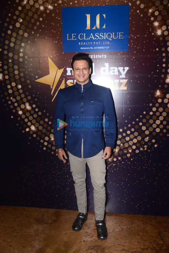 photos celebs snapped at midday showbiz icon awards 2020 3