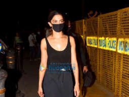 Photos: Deepika Padukone spotted at Gateway Of India
