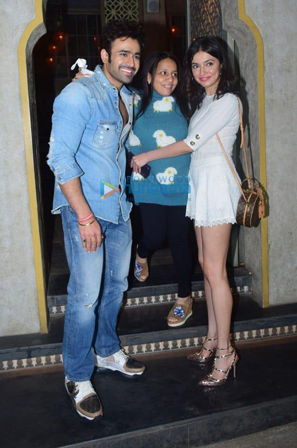 photos divya khosla kumar and pearl v puri snapped in juhu 4