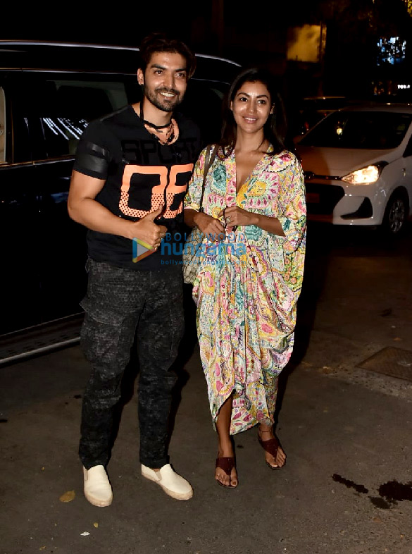 Photos: Gurmeet Choudhary, Nimrat Kaur and Debina Bonnerjee snapped at Food Mall Photos: Gurmeet Choudhary, Nimrat Kaur and Debina Bonnerjee snapped at Food Mall