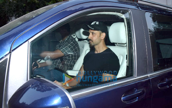 photos hrithik roshan snapped at sanjay khans house in juhu 1