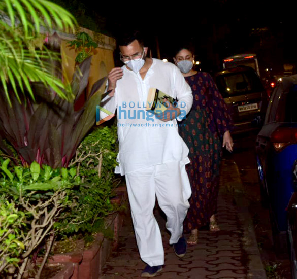 photos kareena kapoor khan and saif ali khan snapped in mumbai 1