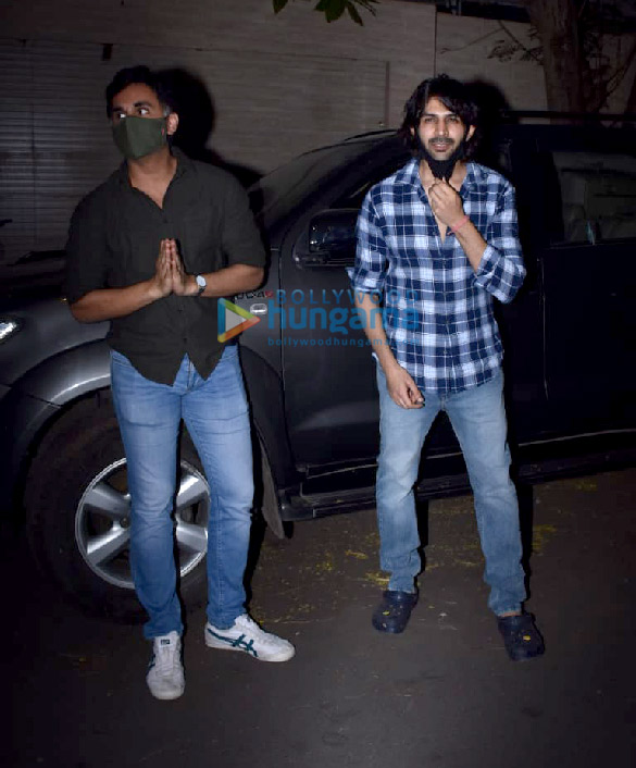 photos kartik aaryan sunny leone and prachi desai snapped in juhu 7