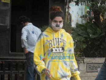 Photos: Khushi Kapoor snapped at Santacruz