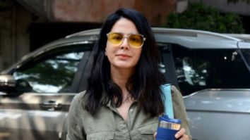 Photos: Kirti Kulhari spotted outside Black Frame Studios