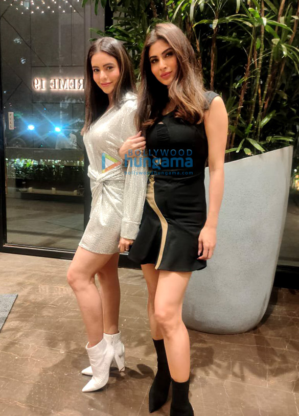 Photos: Mouni Roy, Aamir Ali snapped at Aamna Sharif’s Christmas 2020 party