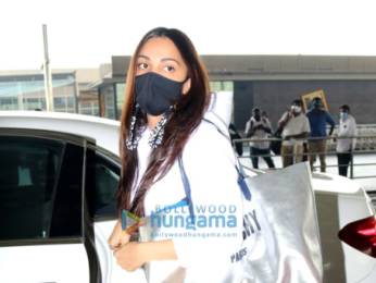 Photos: Neha Kakkar, Rohanpreet Singh, Anupriya Goenka and others snapped at the airport