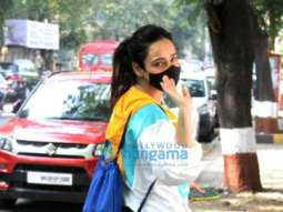Photos: Neha Sharma spotted in Bandra