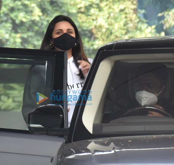 photos parineeti chopra snapped at t series office in andheri 4 2