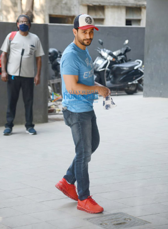 photos patralekha and kunal kemmu snapped at dance class in andheri 4