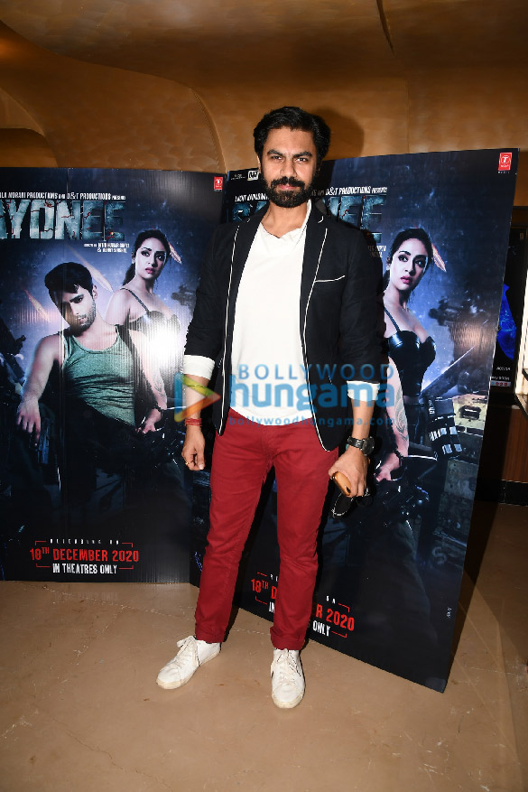 photos premiere of lucky nadiadwala morani productions and d t productions pvt ltd film sayonee 10