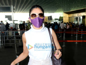 Photos: Rakul Preet Singh and Sophie Choudry snapped at the airport
