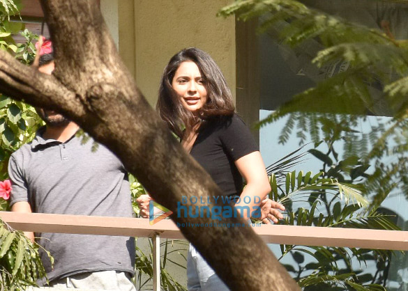 photos rakul preet singh snapped at mohit suris house in juhu 2
