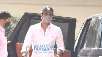 Photos: Ranbir Kapoor snapped at YRF in Andheri