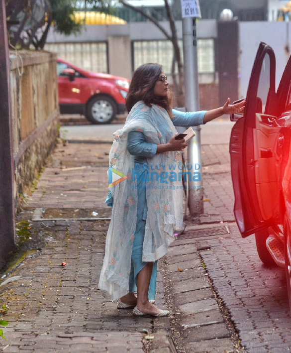 photos richa chadda snapped at sanjay leela bhansalis office in juhu 1