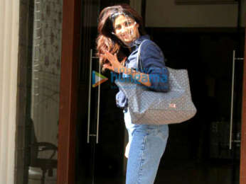 Photos: Shilpa Shetty spotted at a clinic in Bandra