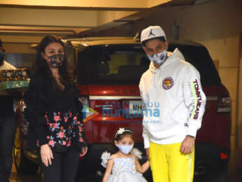 Photos: Soha Ali Khan, Kunal Kemmu and Inaya spotted at Kareena Kapoor Khan's residence