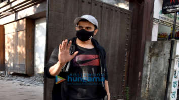 Photos: Sunny Singh Nijjar snapped at gym in Juhu