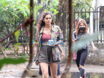 Photos: Taapsee Pannu spotted on location of a shoot in Bandra