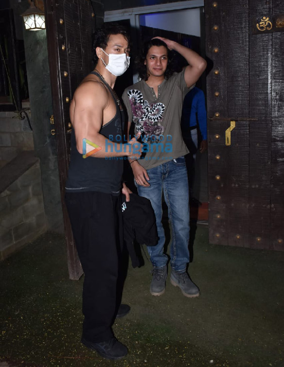 photos tiger shroff spotted outside a dubbing studio in juhu 2 2