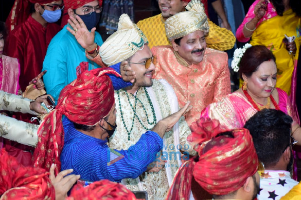 photos wedding pictures of aditya narayan and shweta agarwal 2