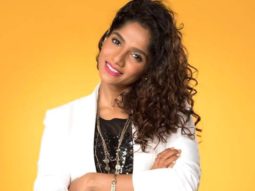 ROFL- “Arey Shah Rukh yaar what are you doing, abhi tu…”- Jamie Lever MIMICS Farah Khan | Kareena