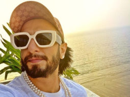 Ranveer Singh shares a beach selfie wearing a pearl necklace, Arjun Kapoor comments ‘Baba tu heera nahi moti hai’ 