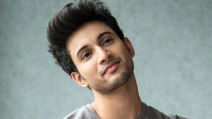 Rohit Saraf: “I’m more of a CHHICHHORA like Ranveer Singh of…”| Rapid Fire | Prajakta Koli