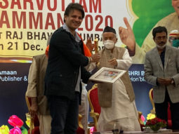 Vivek Oberoi receives Sarvottam Samman from the Governor of Maharashtra for his performance in PM Narendra Modi