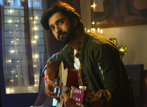 “I am not a professional guitarist but know the basics”, reveals Rajveer Singh from Qurbaan Hua