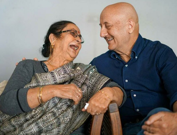 Anupam Kher honours mother Dulari Kher in emotional Humans of Bombay post 